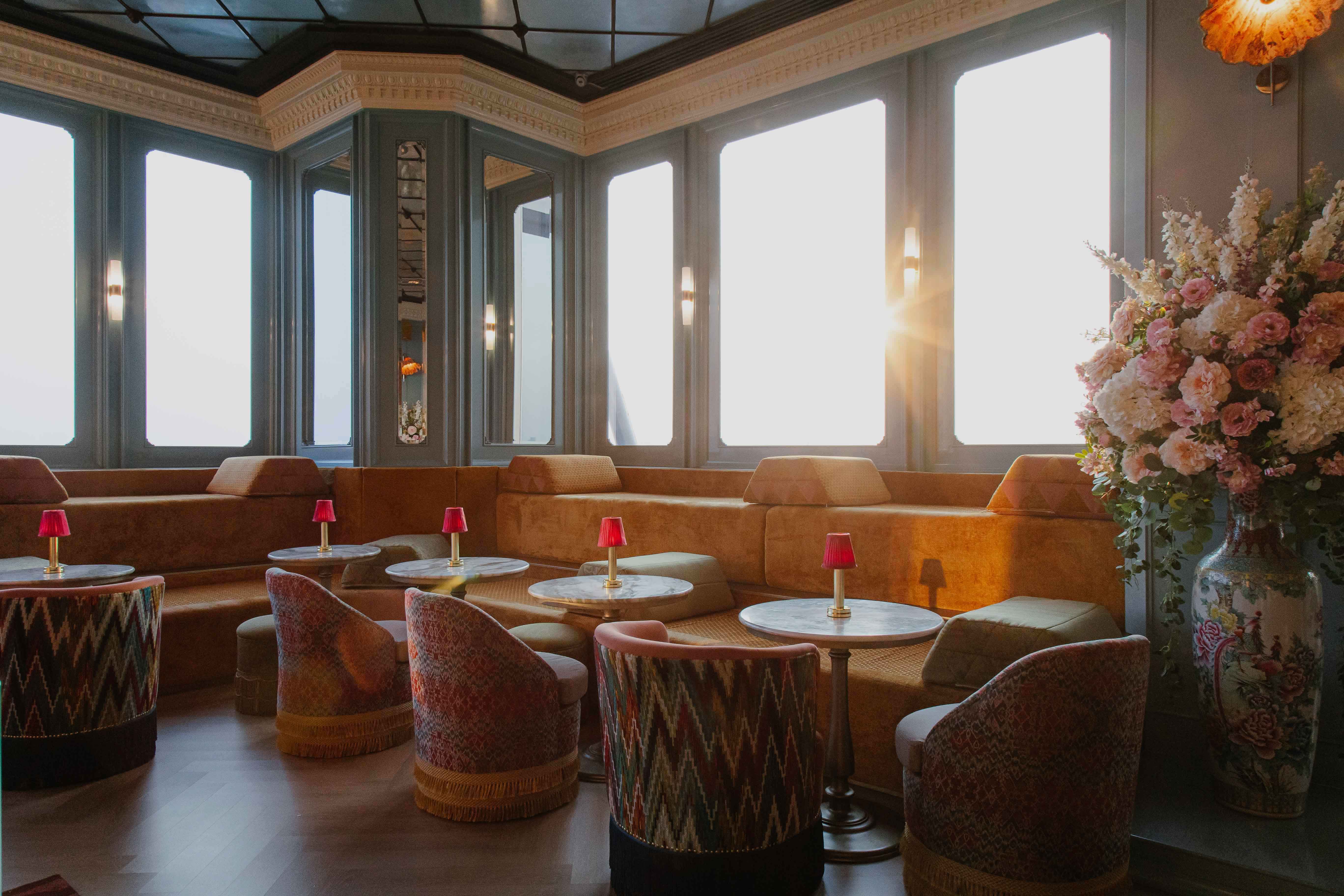 Siam Societies (58 Floors)